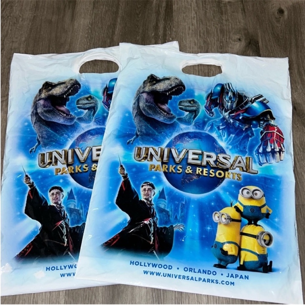 Universal Studio Parks & Resorts reusable shopping bags